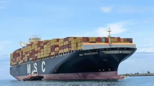  হরমুজ প্রণালীতে দুটি ইসরায়েলি জাহাজ জব্দ