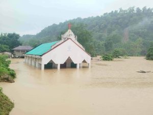 পাহাড়ি ঢলে কুড়িগ্রামে তলিয়ে গেছে বহু গ্রাম